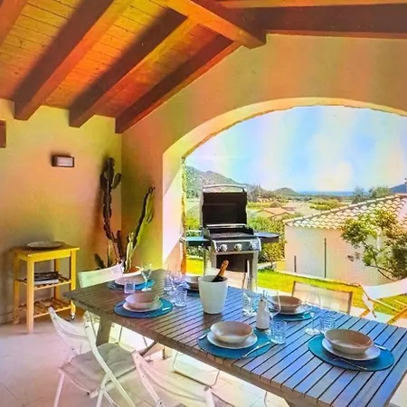 Elegante Vista Mare Con Giardino Privato Costa Rei Villa