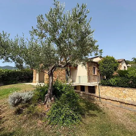 Elegante Vista Mare Con Giardino Privato Costa Rei Villa